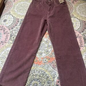 Levi's High Rise Jeans in Plum
